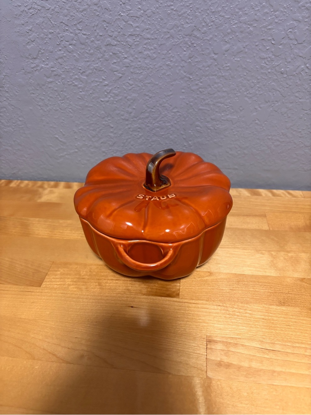 Staub Orange Pumpkin Cocotte with Stem Handle
